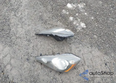 2013 Honda Fit z USA, uszkodzony, nr VIN JHMGE8H3XDC026184